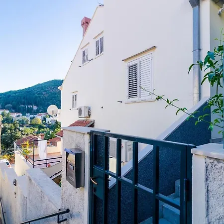 Swallow's Nest - Two Bedroom With Balcony Apartman Dubrovnik